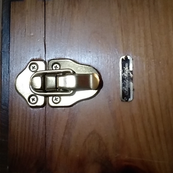 Brooks Brothers wooden shoe shine box - Picture 6 of 6